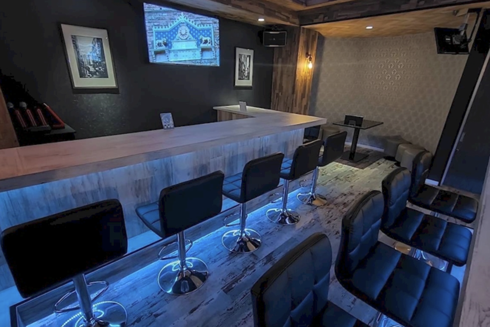 BAR LOUNGE VILLA 店内写真2